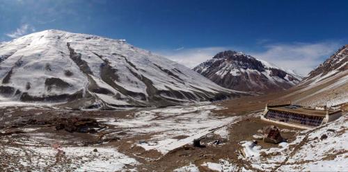 Solar school in the Northern Himalayas 